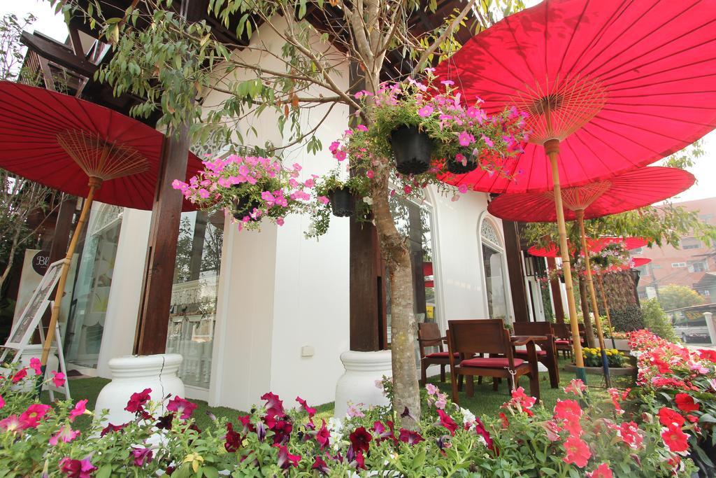 Hotel Ratchiangsaen Flora House Chiang Mai Exterior foto